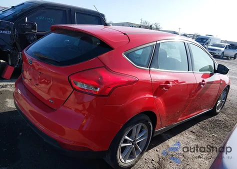 2017 Ford Focus Se z USA, uszkodzony, nr VIN 1FADP3K2XHL225314